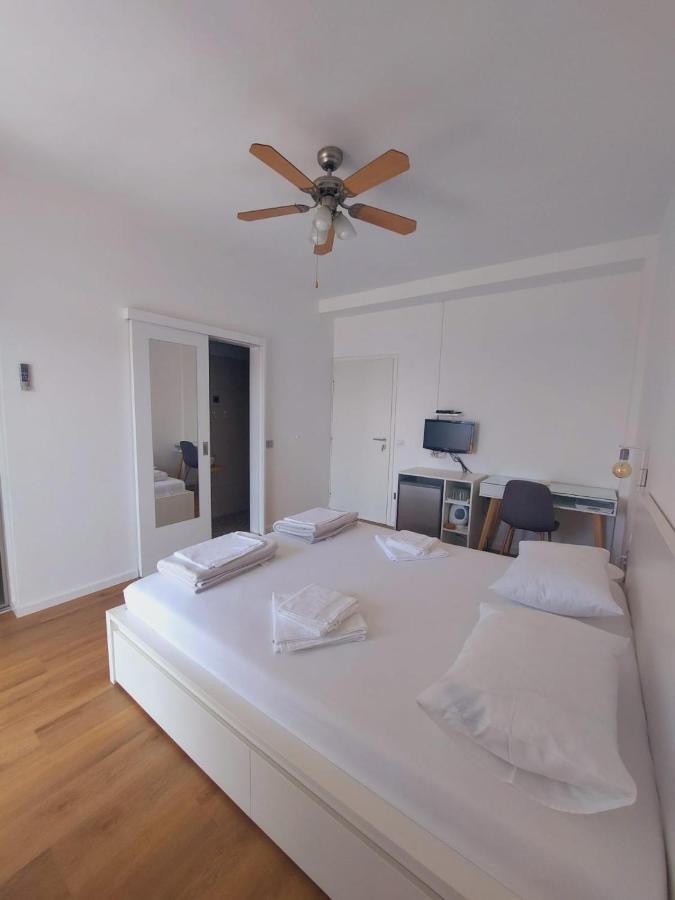 Vinko Rooms Primošten Екстериор снимка