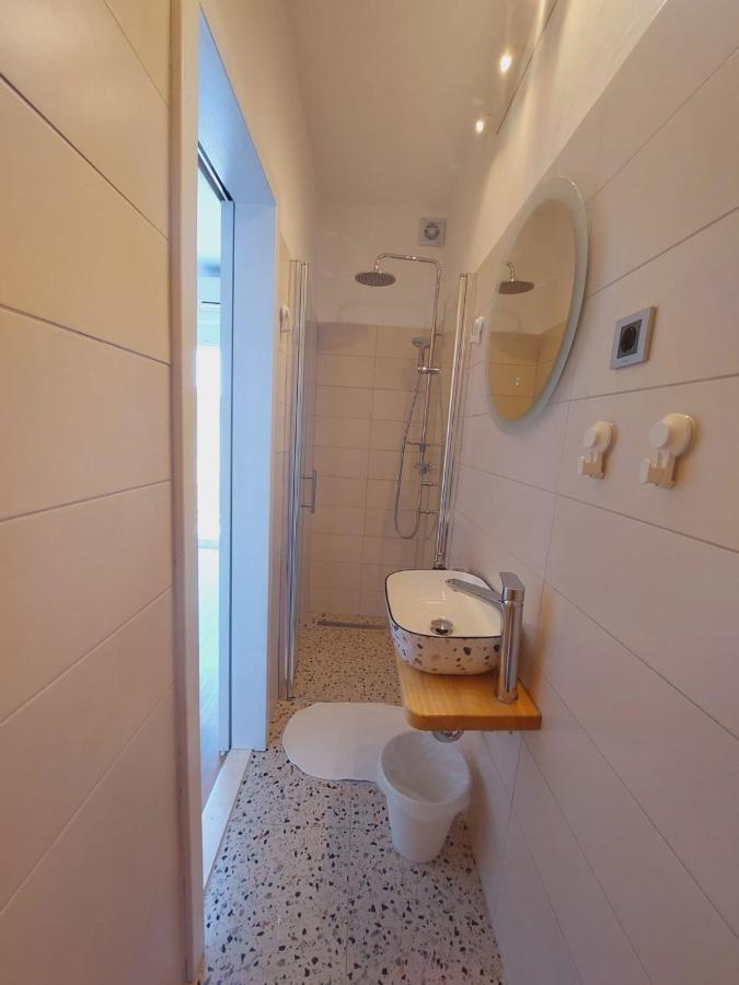 Vinko Rooms Primošten Екстериор снимка