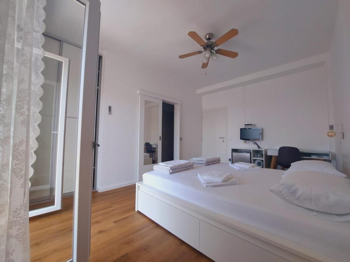 Vinko Rooms Primošten Екстериор снимка