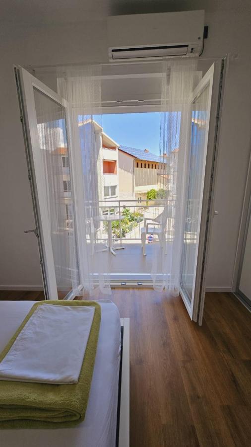 Vinko Rooms Primošten Екстериор снимка